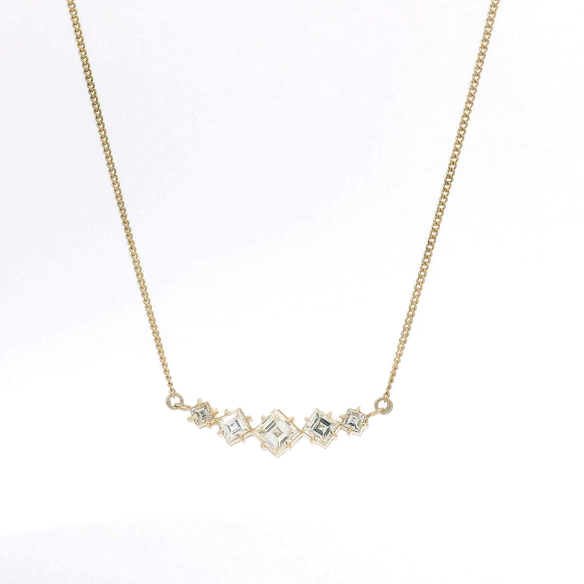 Elegant Gold Pendant Necklace - AE5209
