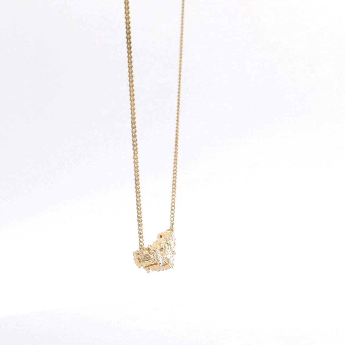 Elegant Gold Pendant Necklace - AE5209