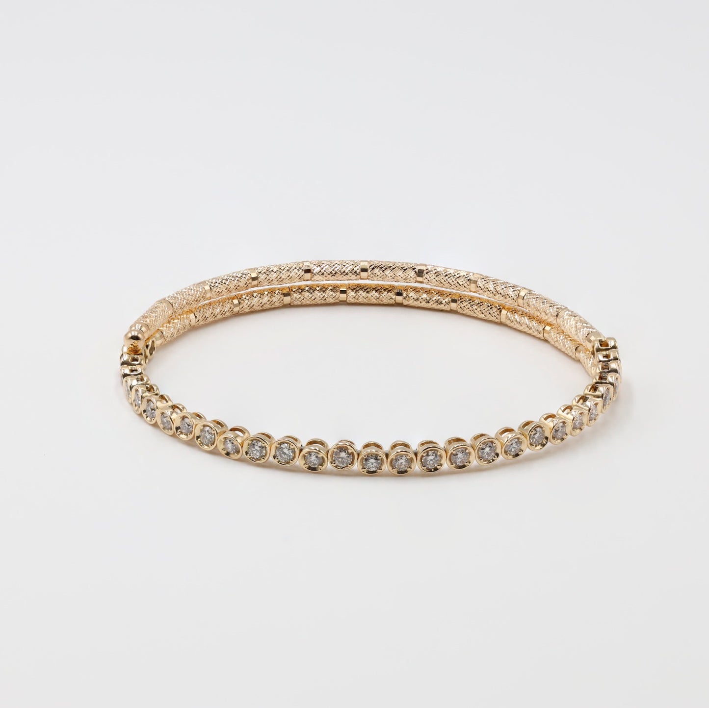 Elegant Textured 18K Yellow Gold Bangle Bracelet (BWG0118-19)