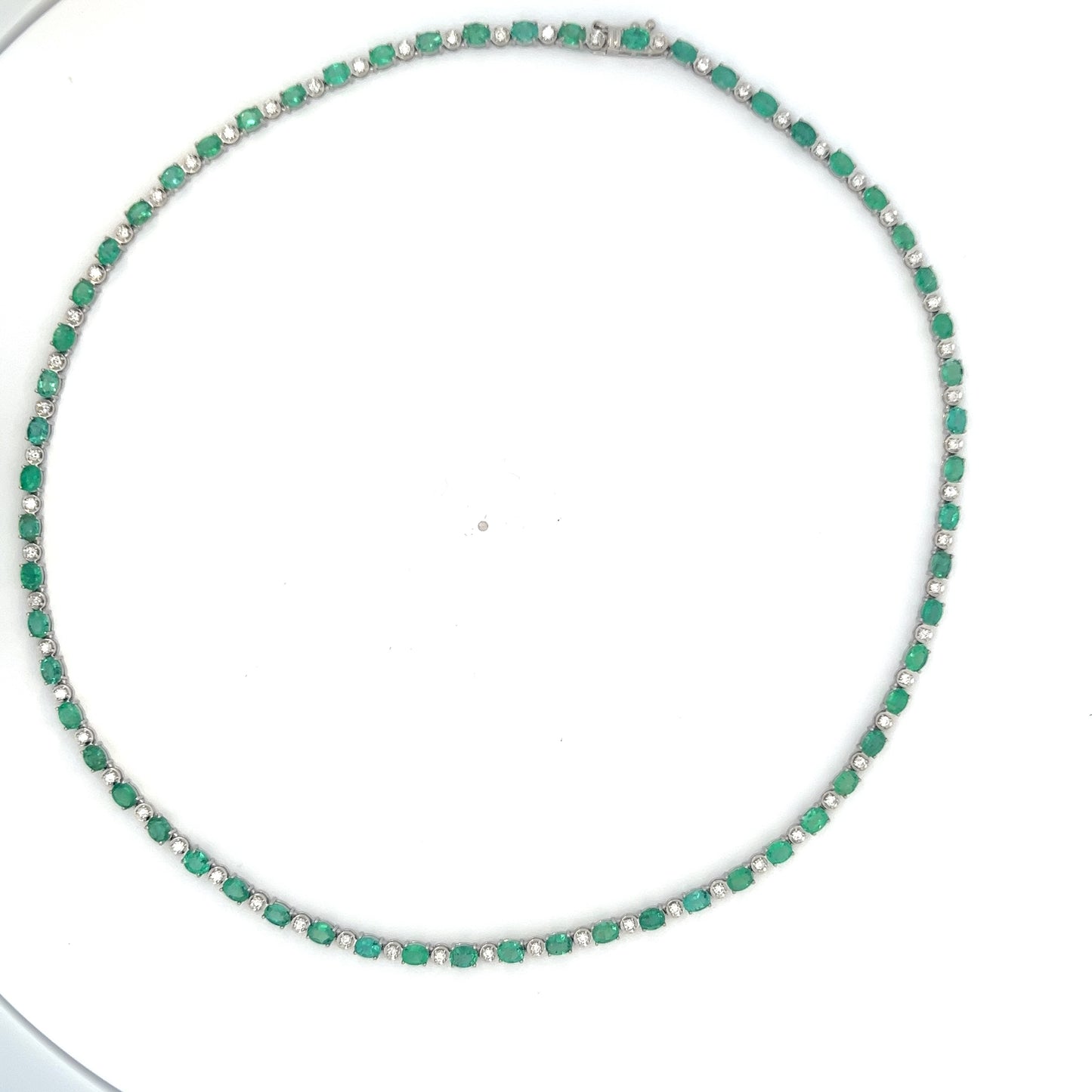 Elegant Diamond Emerald Necklace (JJ171)