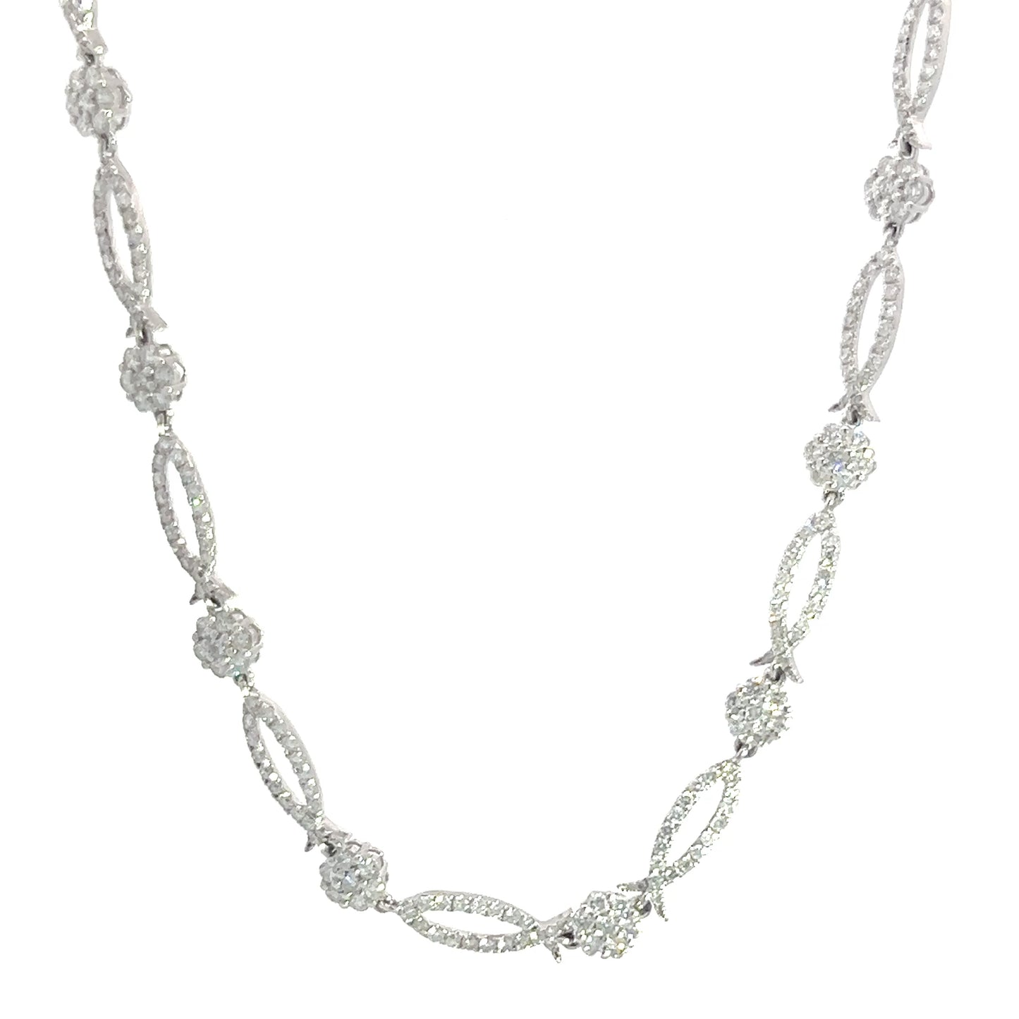 Elegant White Gold Necklace with Sparkling Diamonds (CX5218)